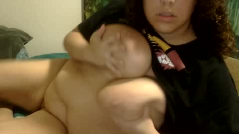 Snapshot of theplayfulbbw chatting on 07.19.26 Amelia online show from 07.19.26