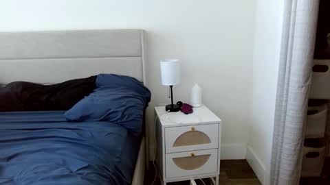 Yoshi online show from 10.12.25