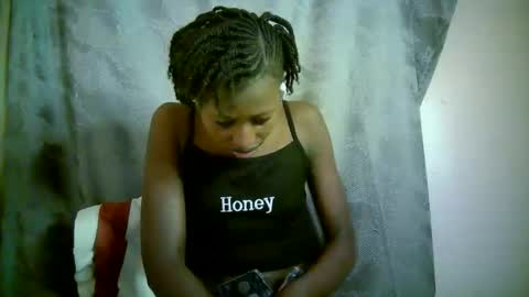 Snapshot of therry_heart chatting on 02.15.26 hearty online show from 02.15.26