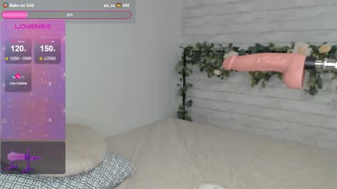 Snapshot of thescarlettshay chatting on 11.21.25 TheScarlettShay online show from 11.21.25