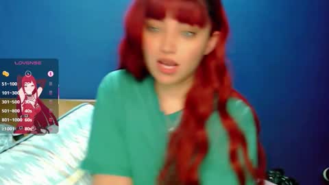 Snapshot of thesweethari chatting on 11.20.25 I dont do real meetings My bio online show from 11.20.25