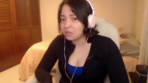 Snapshot of thetalkingbutt chatting on 05.23.26 Mai online show from 05.23.26