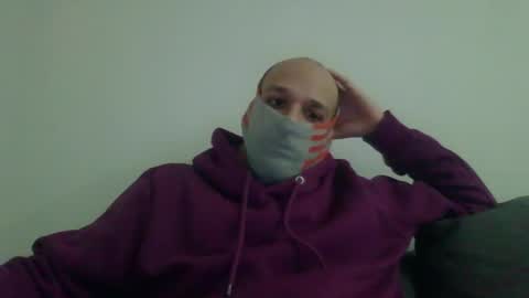Scarf guy online show from 02.24.25