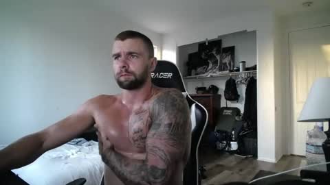 Snapshot of theufcfan_8181 chatting on 07.18.26 troy online show from 07.18.26