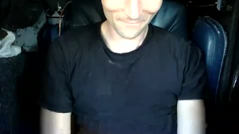 Snapshot of thewhat4567 chatting on 04.15.26 thewhat4567 online show from 04.15.26