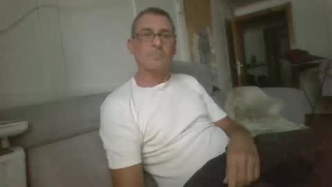 Snapshot of thhe13 chatting on 12.22.24 thhe13 online show from 12.22.24