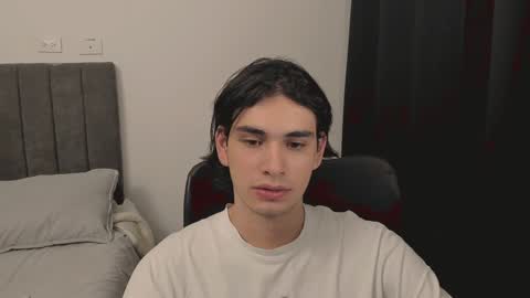 Snapshot of thiaan__ chatting on 12.11.24 thiaan__ online show from 12.11.24