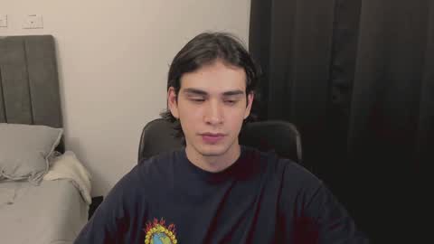 Snapshot of thiaan__ chatting on 12.29.24 thiaan__ online show from 12.29.24