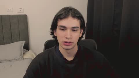 Snapshot of thiaan__ chatting on 12.30.24 thiaan__ online show from 12.30.24