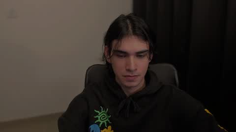 Snapshot of thiaan__ chatting on 01.24.25 thiaan__ online show from 01.24.25