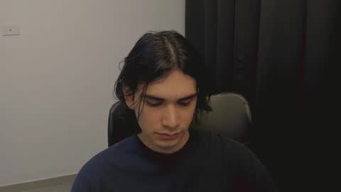 Snapshot of thiaan__ chatting on 03.10.25 thiaan__ online show from 03.10.25