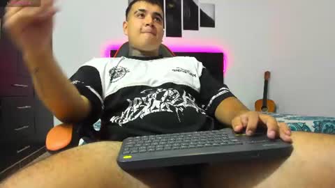 Snapshot of thiago_cp01 chatting on 06.12.26 Thiago online show from 06.12.26