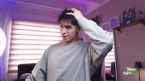 Snapshot of thiago_rockwell chatting on 03.04.25 Thiago online show from 03.04.25