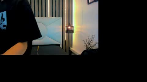 thiago_twink38 online show from 04.14.26
