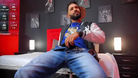 Snapshot of thiagomez17 chatting on 12.30.24 Thia Gomez online show from 12.30.24