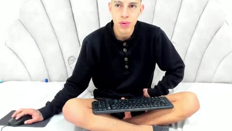 Thiago   online show from 04.04.26