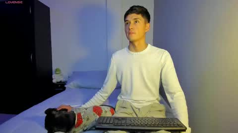 Thiago Wells online show from 10.08.25