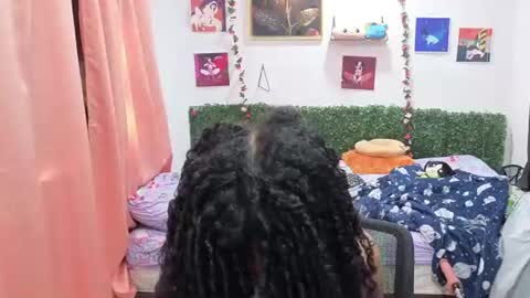 Snapshot of thiana_horny chatting on 07.09.26 thiana_horny online show from 07.09.26