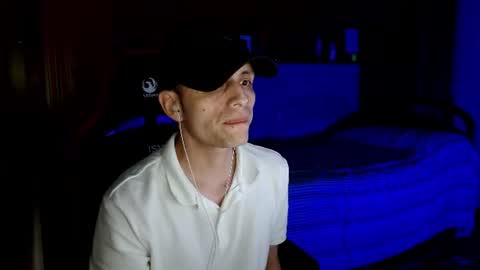 Latino 8.5 inches online show from 06.14.26