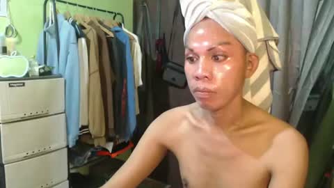 gil online show from 10.21.25