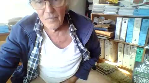 Snapshot of thickcockat71 chatting on 05.08.26 Thickcockat71 online show from 05.08.26