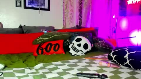 Snapshot of thickneyaadams chatting on 11.01.25 thickneyaadams online show from 11.01.25