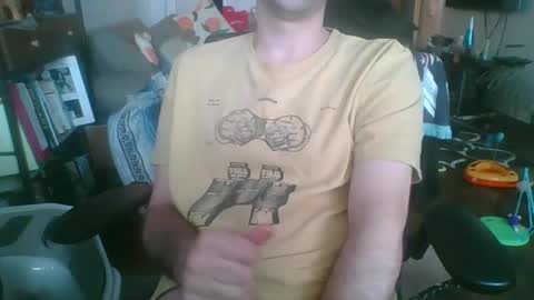 Snapshot of thickty chatting on 12.03.25 thickty online show from 12.03.25