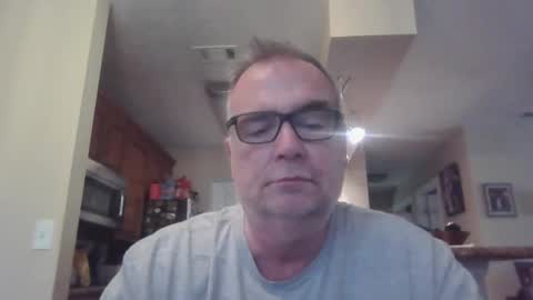 Snapshot of thickwhiteload chatting on 06.08.26 thickwhiteload online show from 06.08.26
