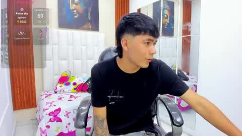 Snapshot of thiiago_collins chatting on 05.26.26 THIAGO COLLINS online show from 05.26.26