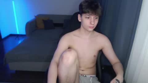 Snapshot of thomas617826 chatting on 01.25.25 Thomas Hill online show from 01.25.25