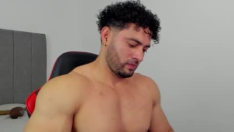 Thomas Brandon online show from 09.11.25