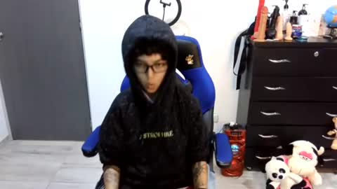 Snapshot of thomascooper_cams chatting on 06.18.26 VALERIA online show from 06.18.26