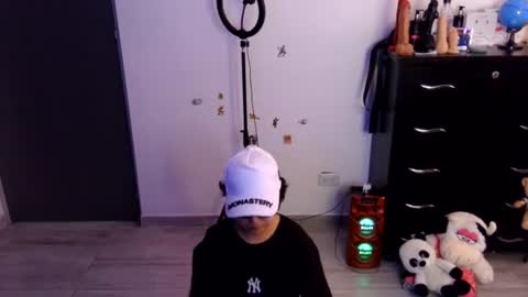 Snapshot of thomascooper_cams chatting on 07.06.26 VALERIA online show from 07.06.26