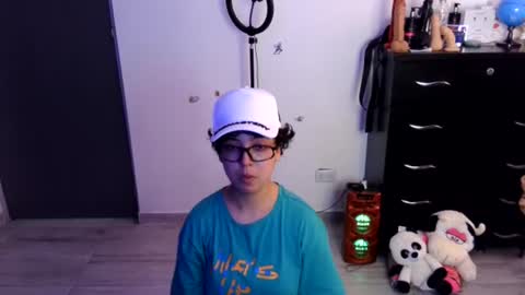 Snapshot of thomascooper_cams chatting on 07.08.26 VALERIA online show from 07.08.26