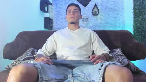 thomass_conor online show from 10.20.25