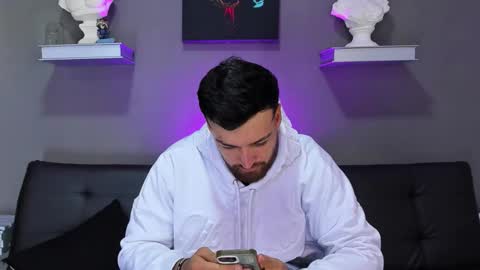 Snapshot of thor_evans chatting on 10.20.25 thor_evans online show from 10.20.25