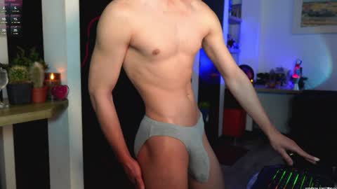   L e a n d e r   25OFF ON MY OF online show from 04.14.26