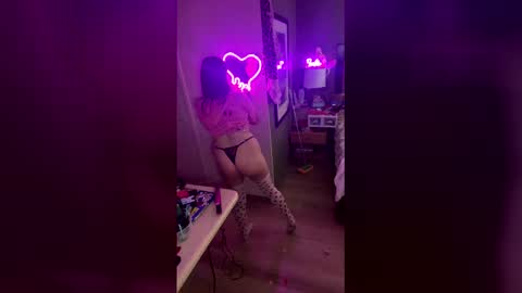 LatinaBarbie666 online show from 02.01.26