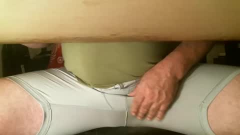 Snapshot of thumperdlj chatting on 04.16.26 Thumper online show from 04.16.26