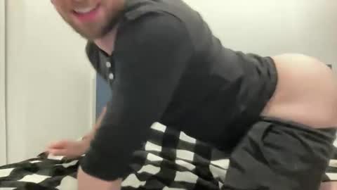 Snapshot of thyle chatting on 02.28.26 Thyle online show from 02.28.26