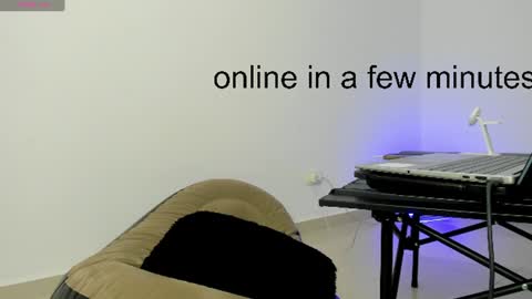 Snapshot of tiago_hannah chatting on 07.25.26 carolina online show from 07.25.26