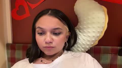 Snapshot of tianale chatting on 05.26.26 Tiana Le online show from 05.26.26