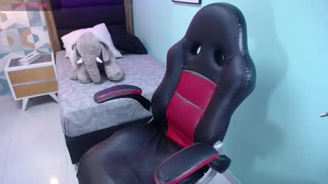 tianapiket online show from 01.30.25