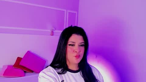 Snapshot of tiannagloww chatting on 02.23.26 tiannagloww online show from 02.23.26