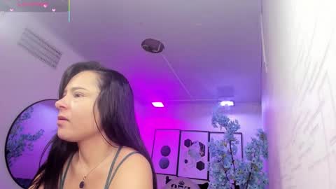 Tiara  online show from 01.15.26