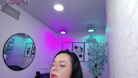 Tiara  online show from 03.25.26