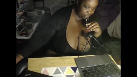 Tierra Henri online show from 10.25.25