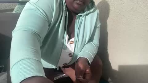 Tierra Henri online show from 12.22.25