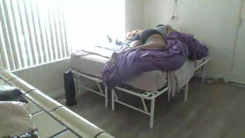 Tierra Henri online show from 01.07.26