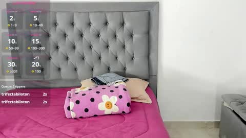 Snapshot of tifanny19__ chatting on 11.07.25 Barbara online show from 11.07.25